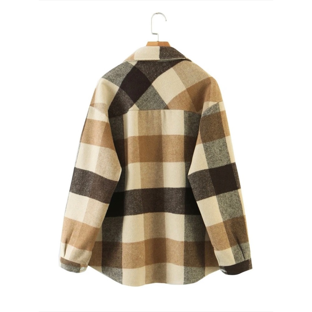PLUS Plaid round hem shacket button up jacket - Picture 13 of 15